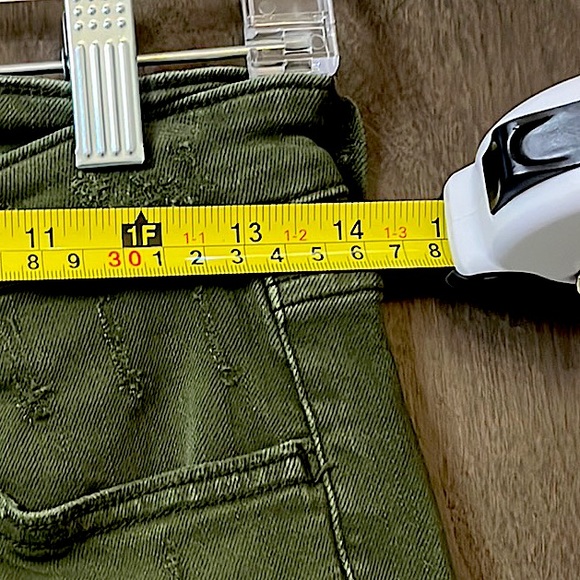 Vervet Army Green Distressed Jeans - Picture 12 of 13